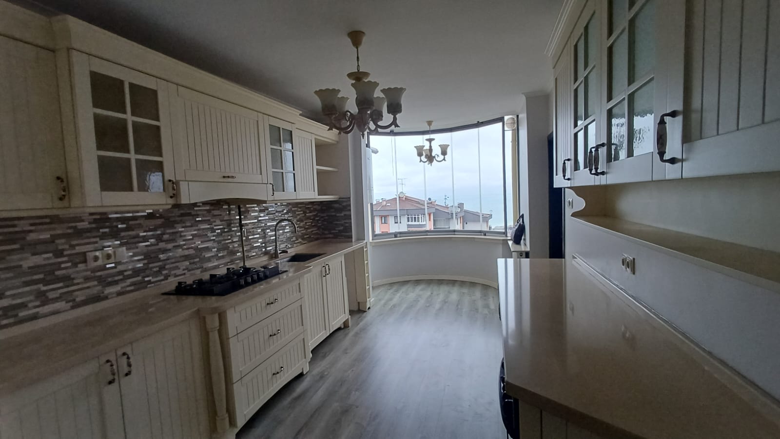 MABEL TOPALOĞLU GÜVENCESİ İLE YEŞİLTEPE'DE DENİZ MANZARALI DAİRE